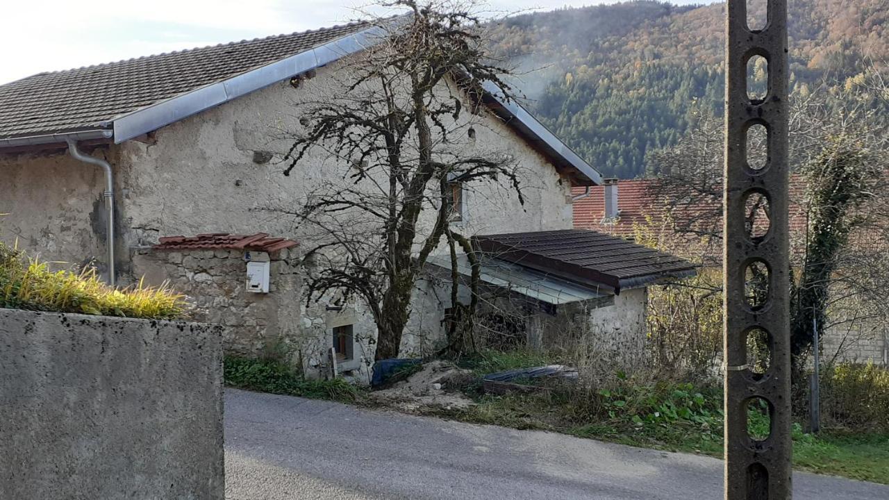 Villa Maison Chaleureuse Et Ecologique Coyriere Exterior foto